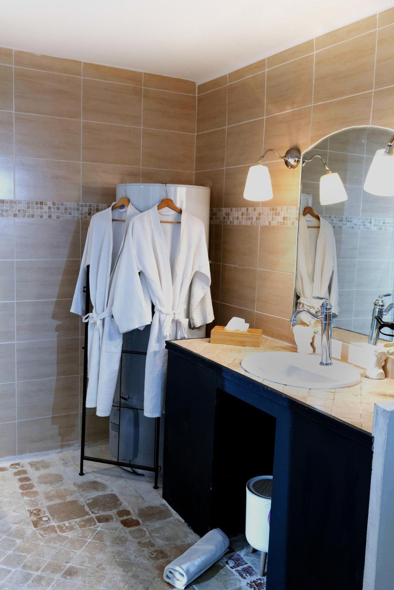 Les Canoubiers Luxe Et Serenite Au Coeur De Saint-Tropez Suites Spacieuses Avec Jardin Enchanteur 外观 照片
